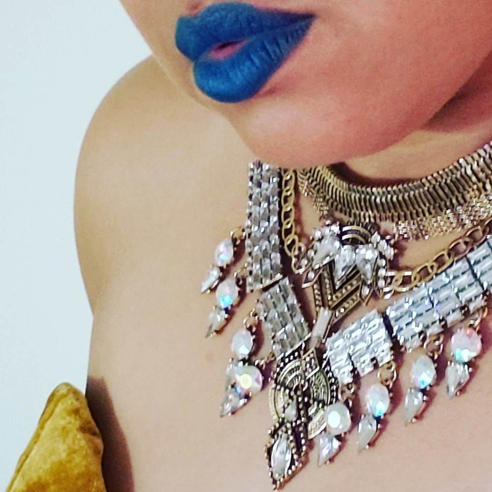 Statement jewelry